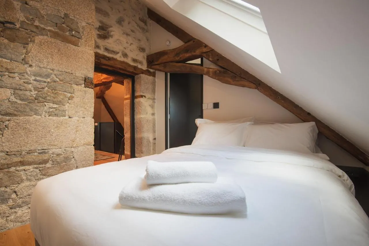 Апартаменты Cosy Family Nest In The Medieval Town Динан