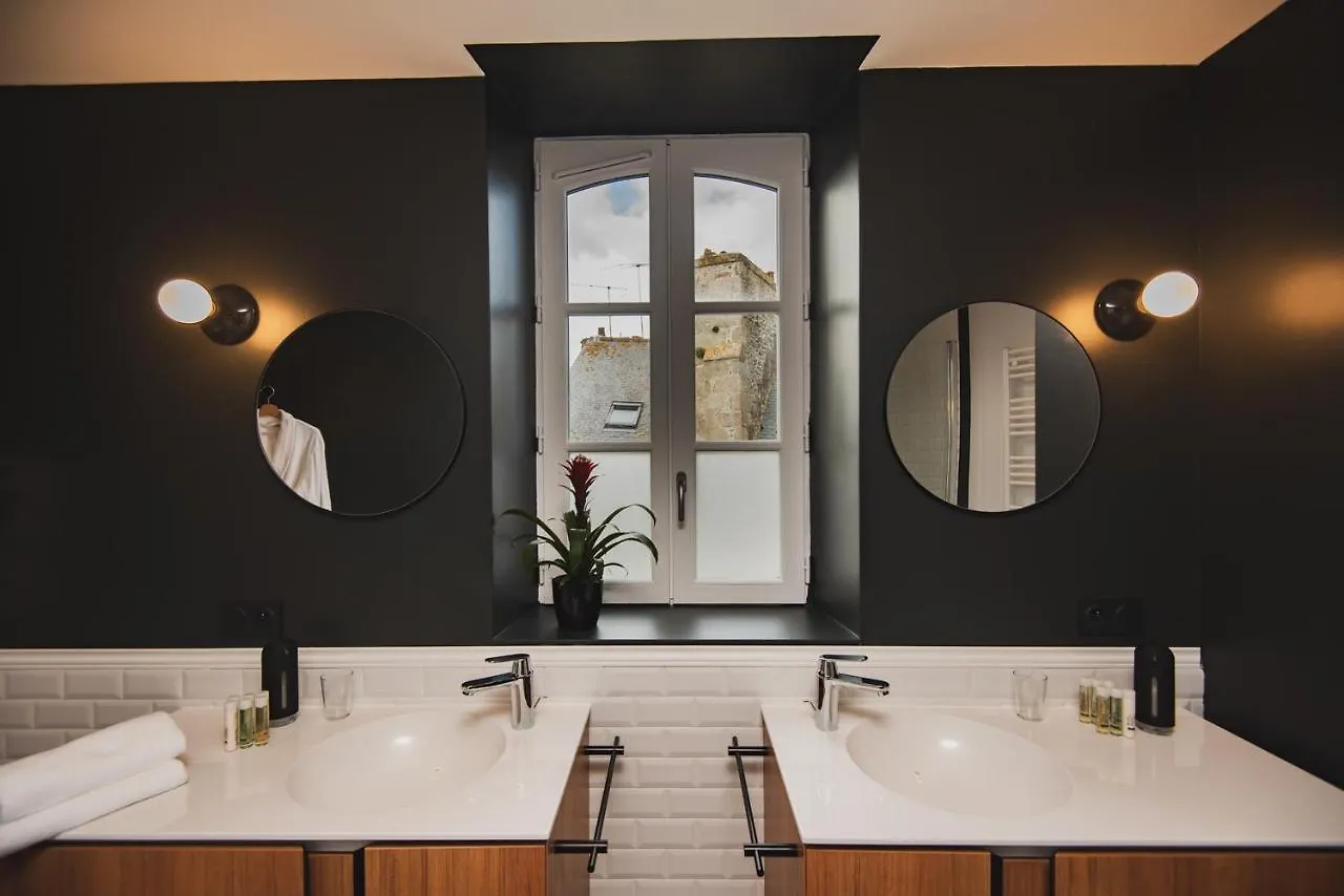 Cosy Family Nest In The Medieval Town Dinan 0*,  France
